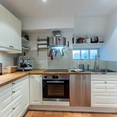 Abelke Apartment *