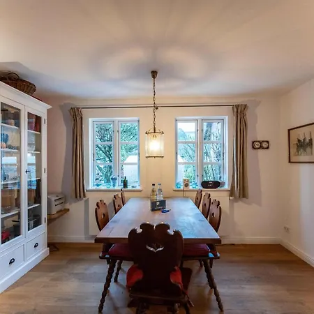 Abelke Apartment *